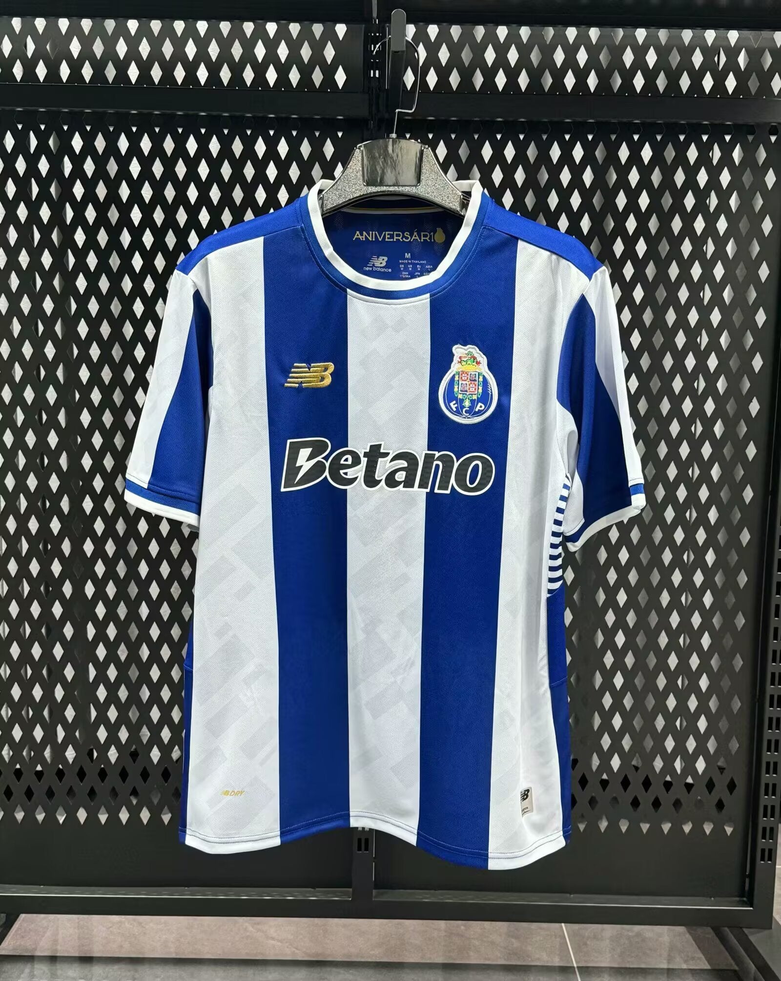 25-26 Porto Domicile (Fan Version)