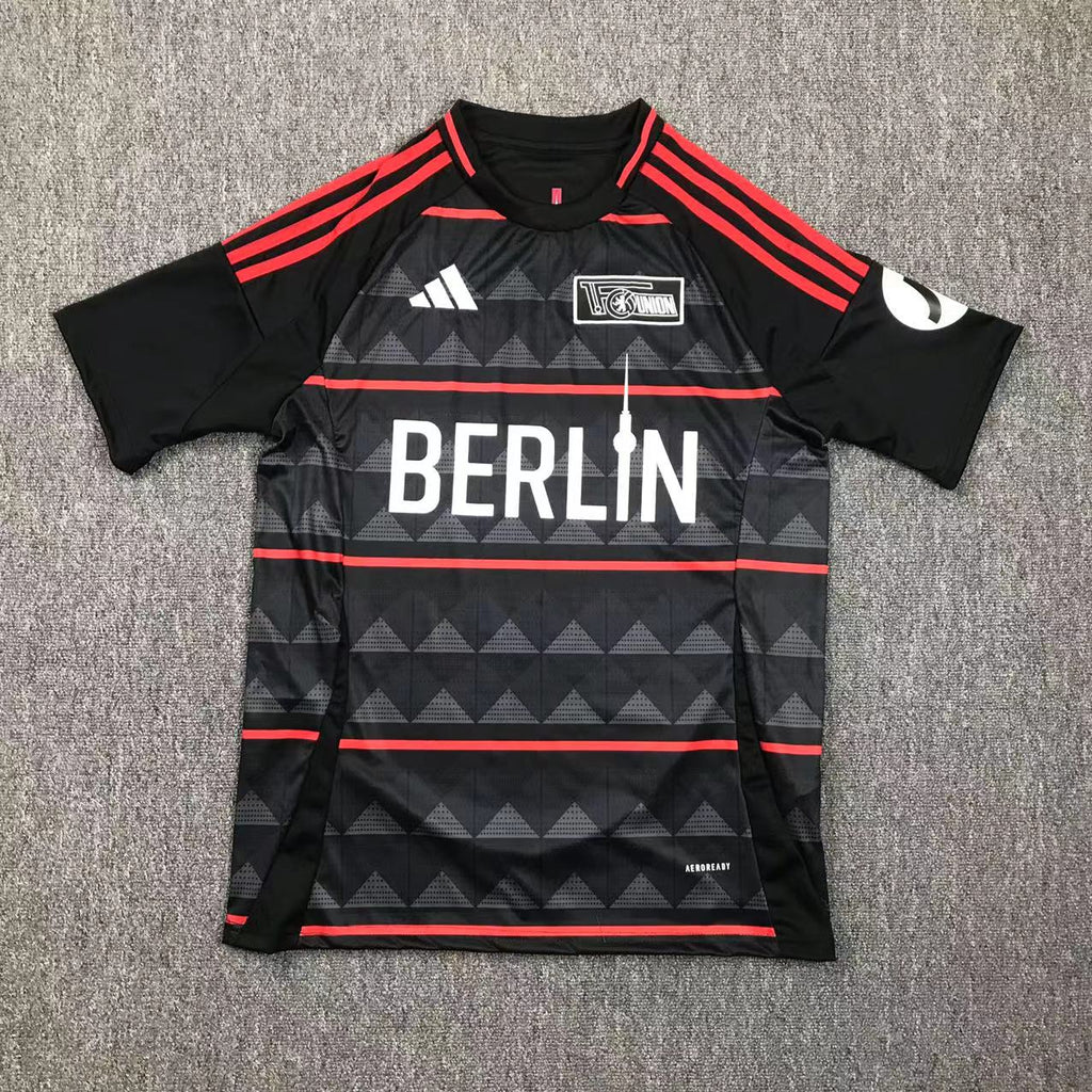 24-25 1. FC Union Berlin Extérieur (Fan Version)