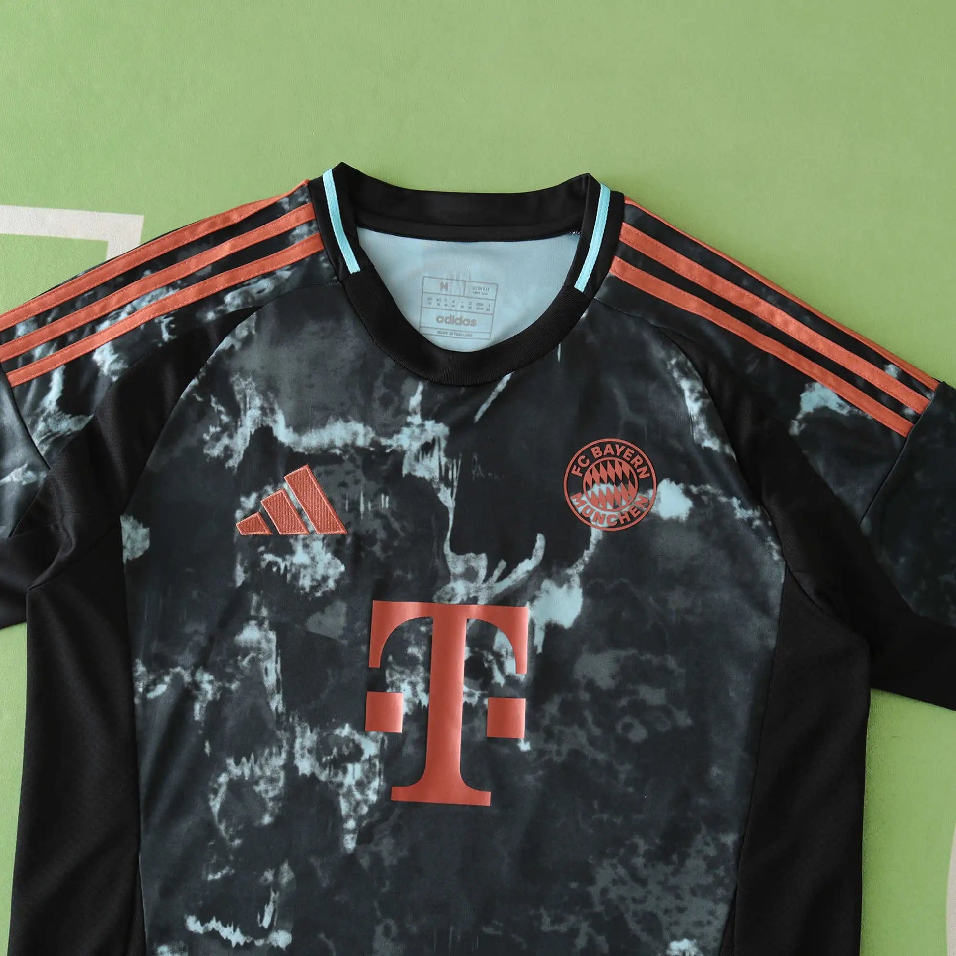 24-25 Bayern Extérieur (fan version)