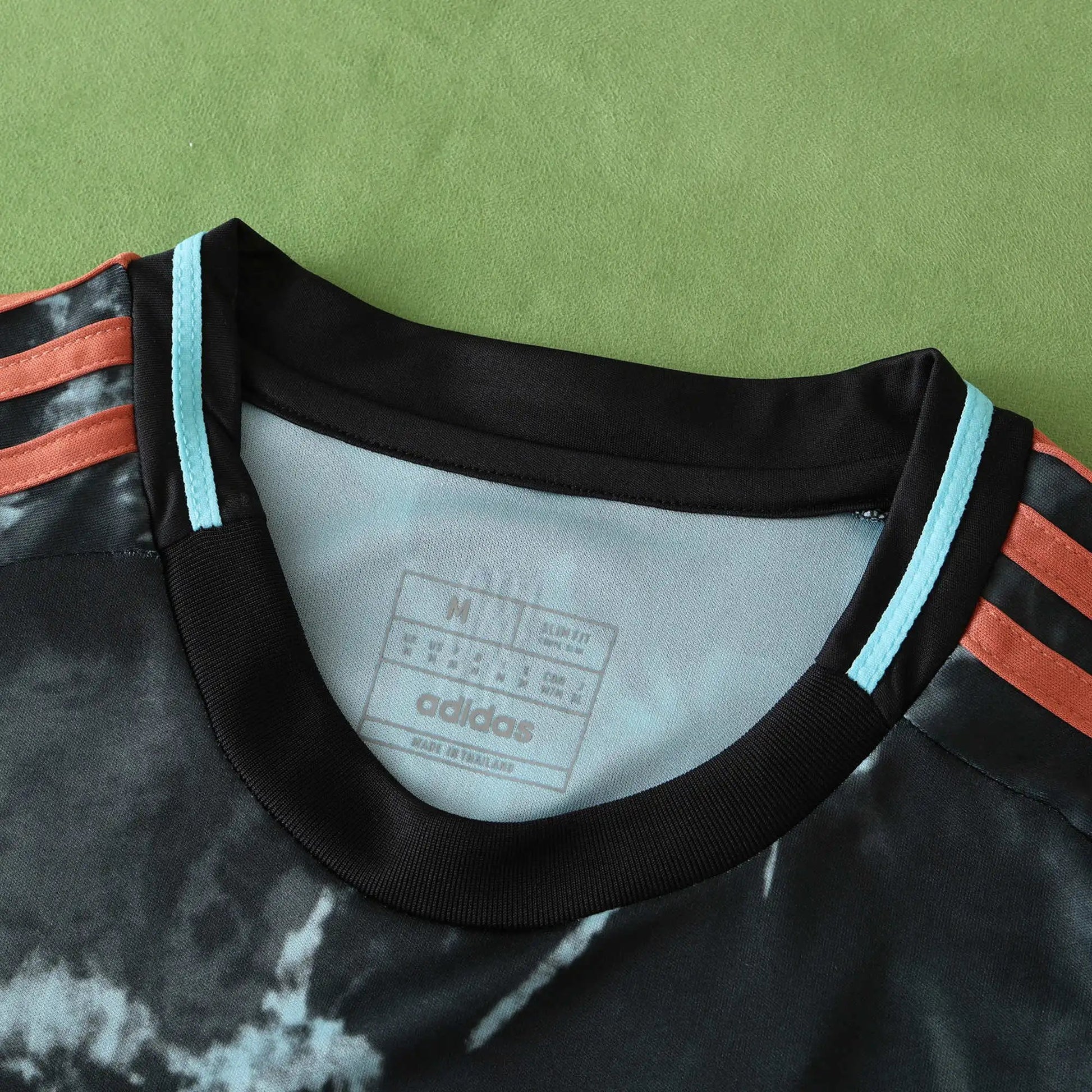 24-25 Bayern Extérieur (fan version)