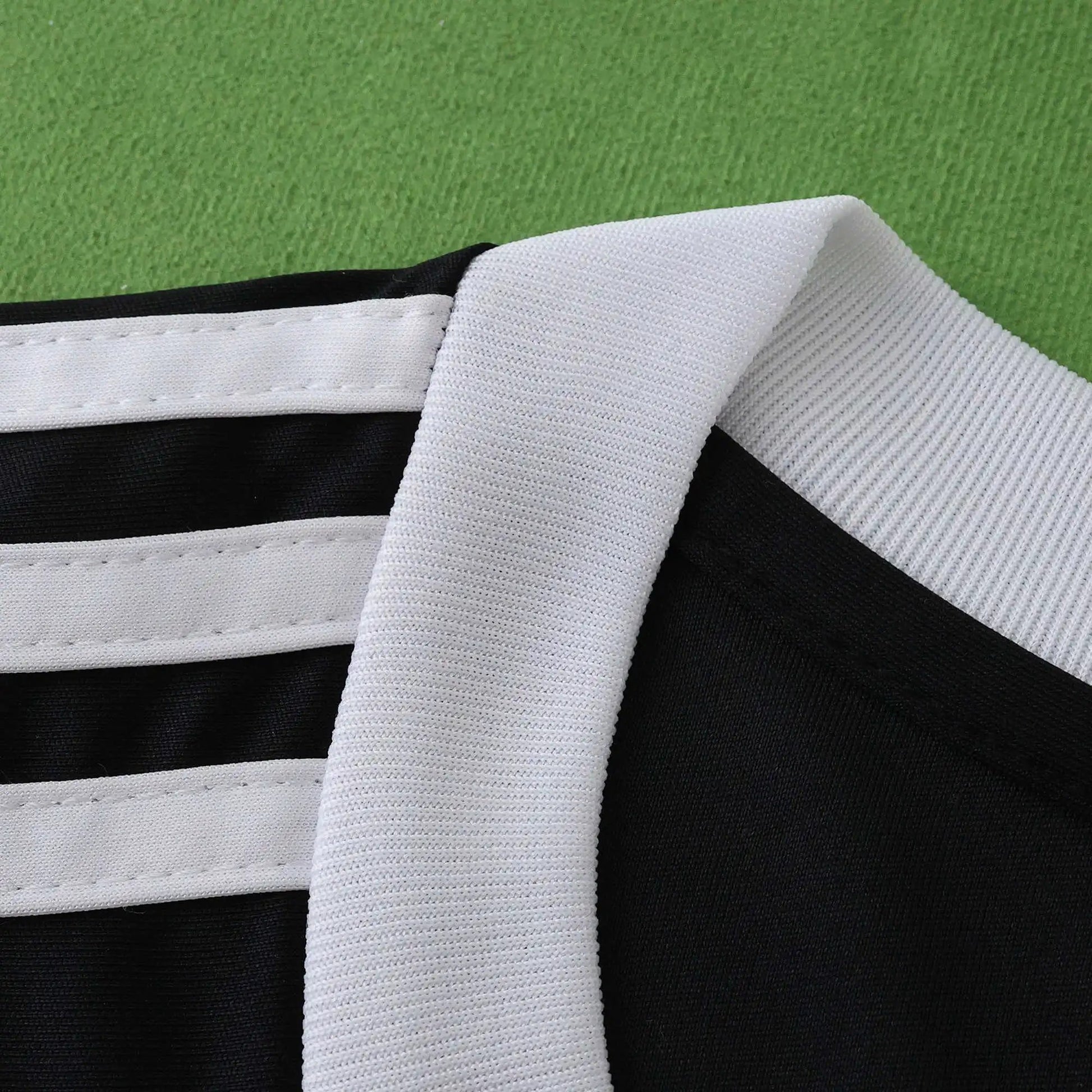 25-26 Real Madrid Gardien Noir (Fan Edition)