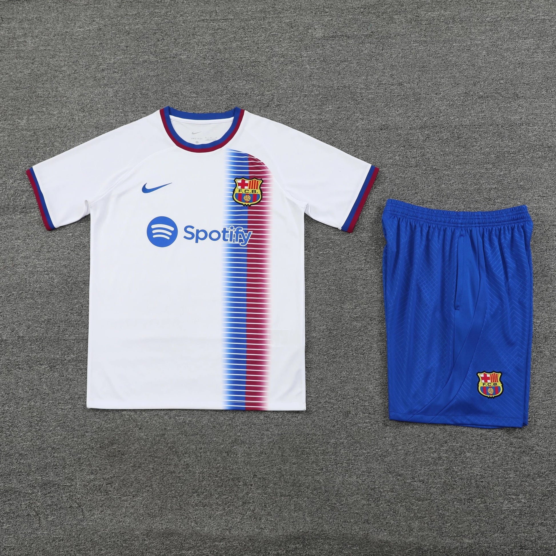 Ensemble FC Barcelone blanc + Ensemble débardeur