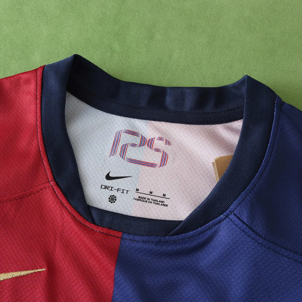 24-25 FC Barcelone Domicile (Fan Edition)