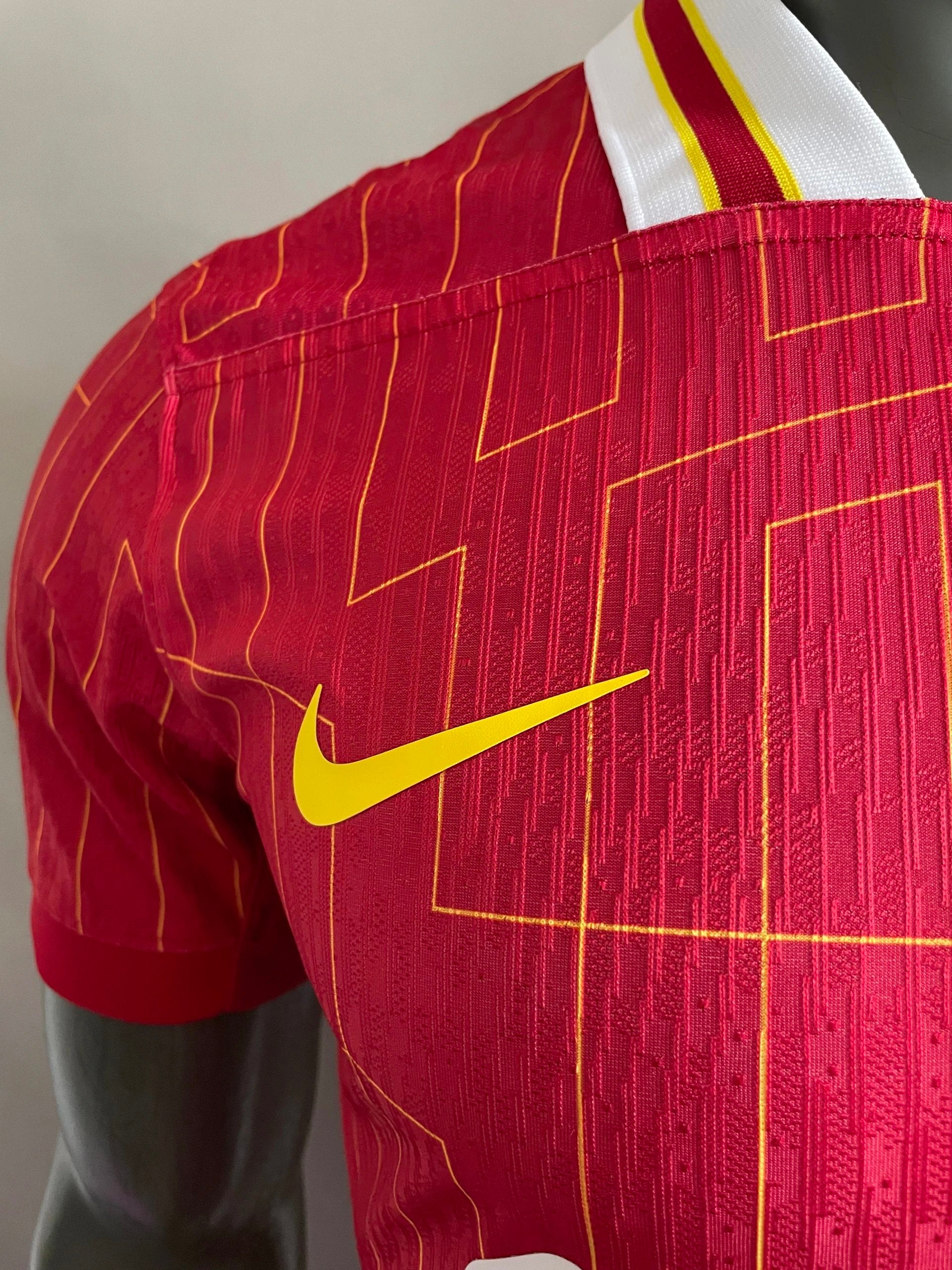 24-25 Liverpool Domicile [Player Version]