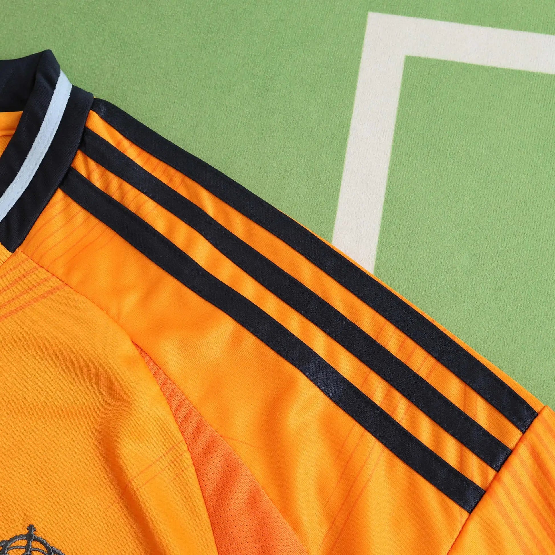 24-25 Real Madrid Extérieur (Fan Edition)