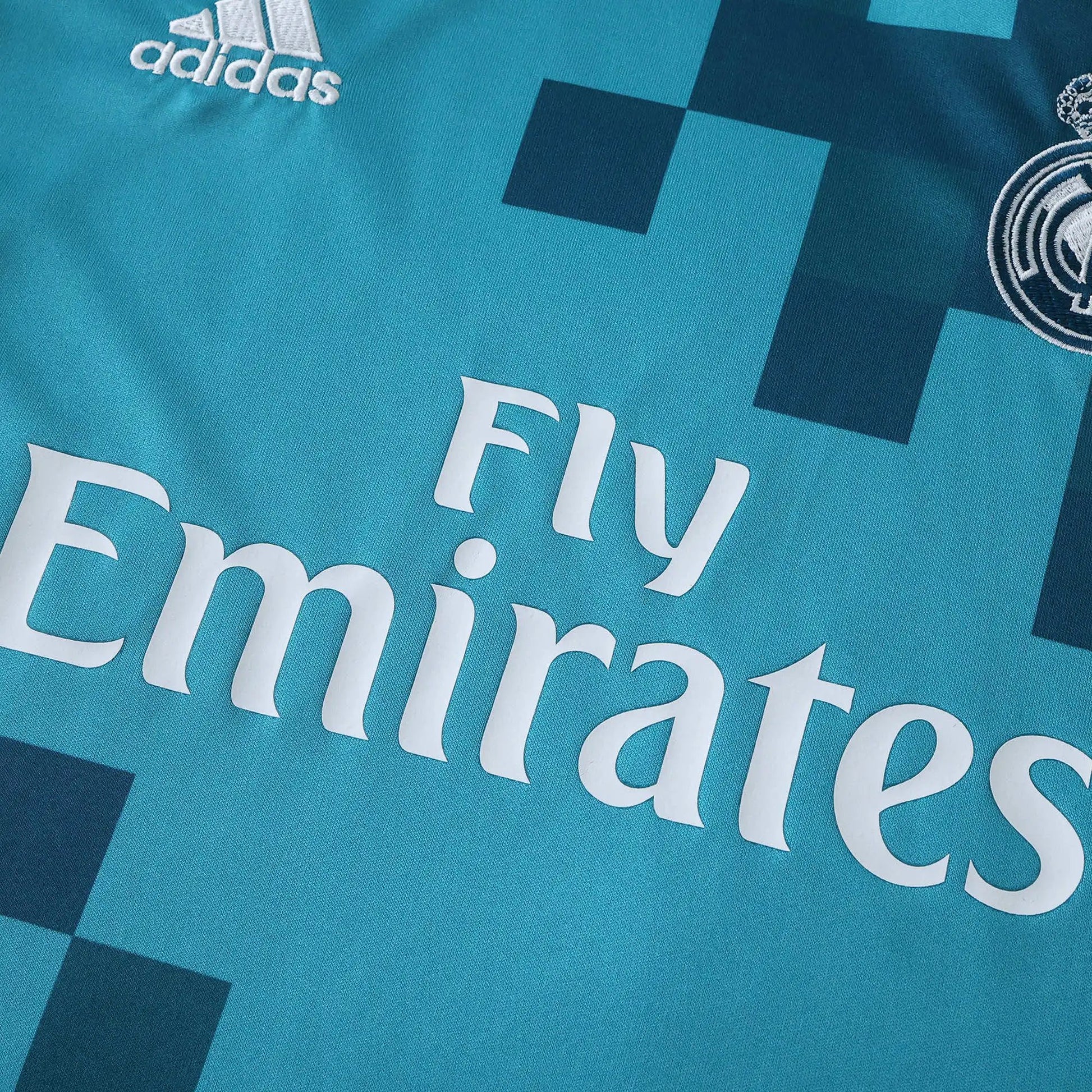 17-18 - Real Madrid Third - Coffret enfant (Édition Fan)