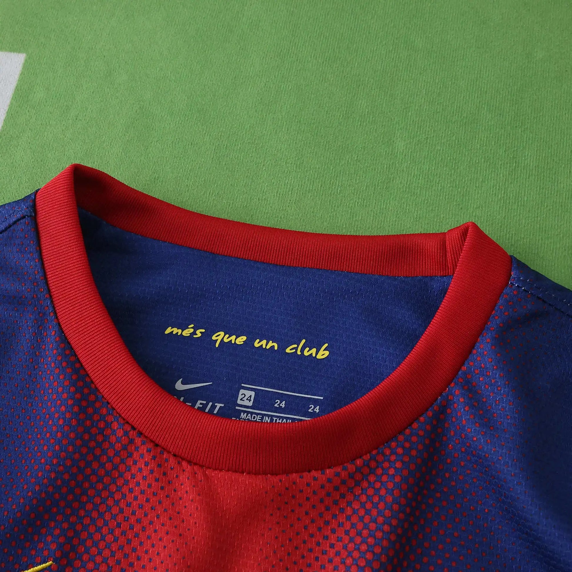 12-13 - FC Barcelone Domicile - Coffret enfant (Édition Fan)