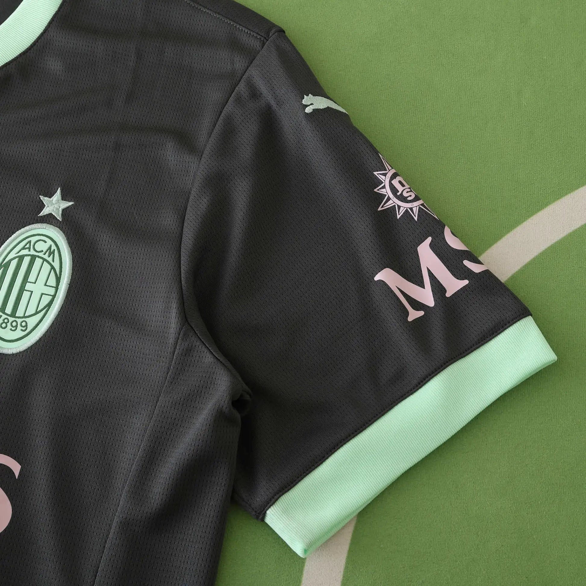 24-25 AC Milan Extérieur (Fan Edition)