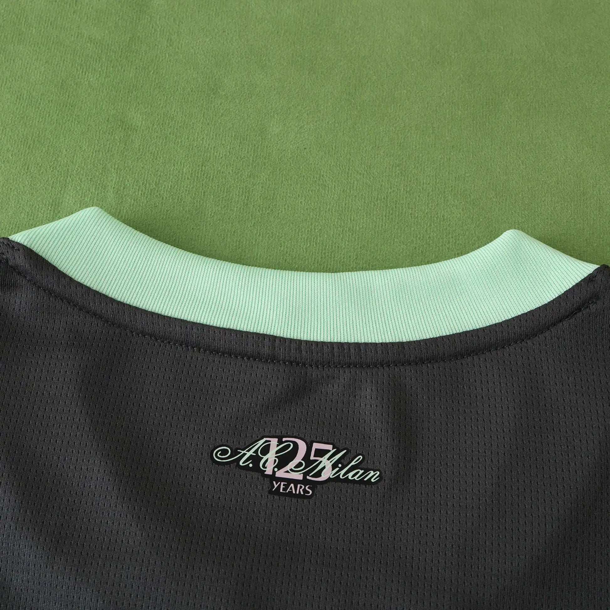 24-25 AC Milan Extérieur (Fan Edition)